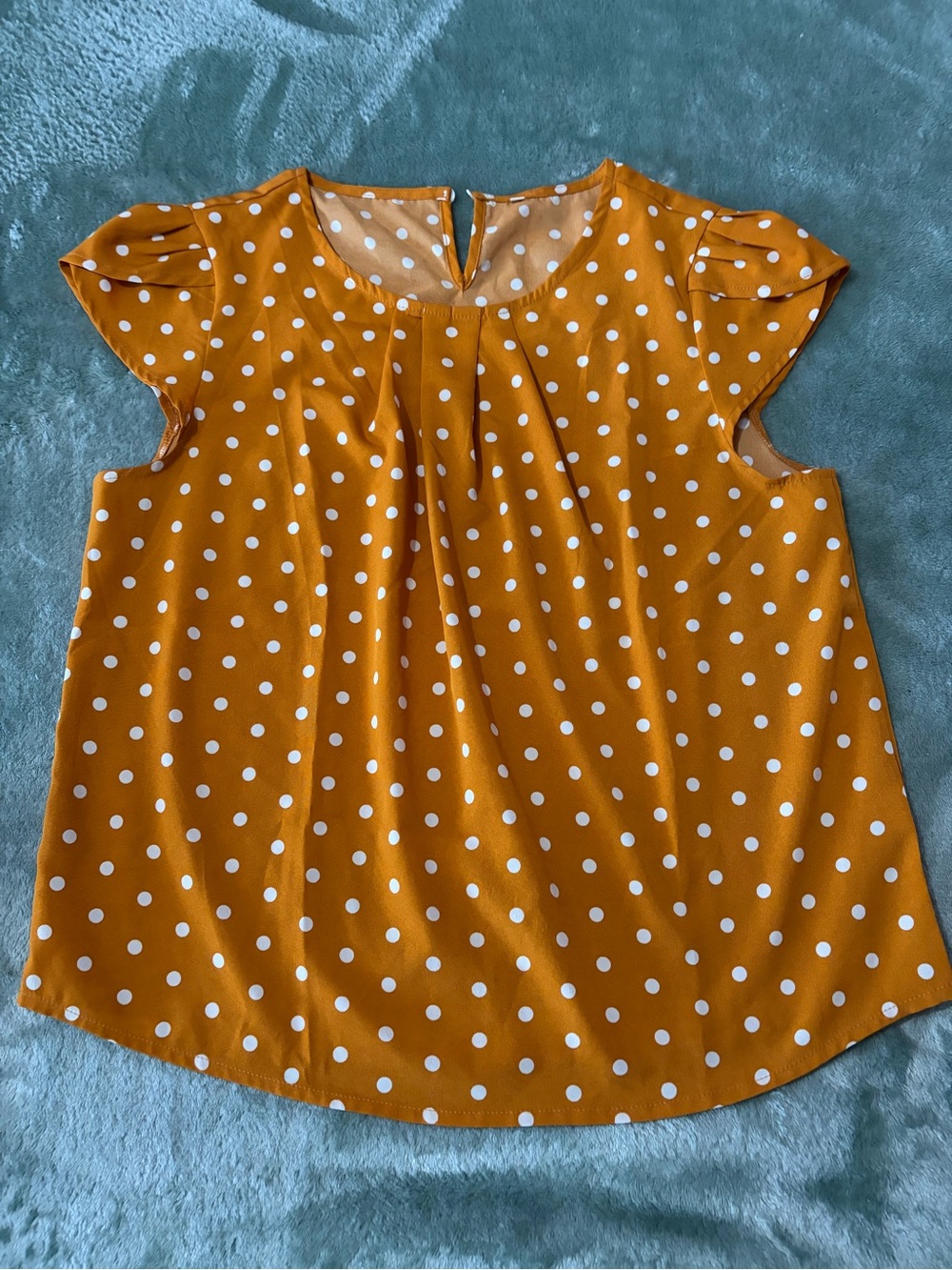 Amazon Essentials Mustard Polka Dot Cap Sleeve Blouse